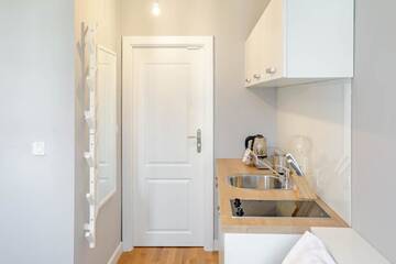 Фото номера Двухместный номер с 1 кроватью и мини-кухней Апарт-отели Apartamenty Velvet г. Познань 37