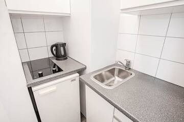 Фото номера Двухместный номер с 1 кроватью и мини-кухней Апарт-отели Apartamenty Velvet г. Познань 43