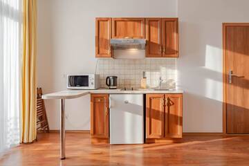Фото номера Трехместный номер с мини-кухней Апарт-отели Apartamenty Velvet г. Познань 10
