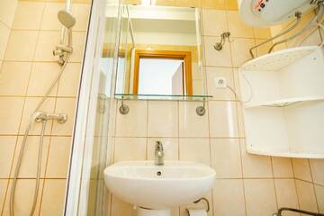 Фото номера Трехместный номер с мини-кухней Апарт-отели Apartamenty Velvet г. Познань 9