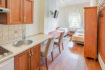 Фото номера Двухместный номер с 1 кроватью и мини-кухней Апарт-отели Apartamenty Velvet г. Познань 16