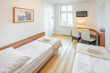 Фото номера Двухместный номер с 1 кроватью и мини-кухней Апарт-отели Apartamenty Velvet г. Познань 21