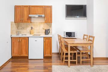 Фото номера Трехместный номер с мини-кухней Апарт-отели Apartamenty Velvet г. Познань 7