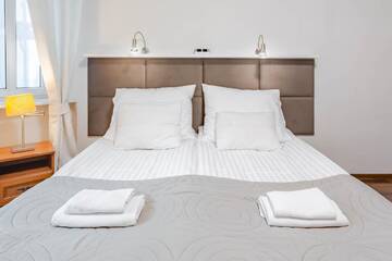 Фото номера Трехместный номер «Премиум» с мини-кухней Апарт-отели Apartamenty Velvet г. Познань 12